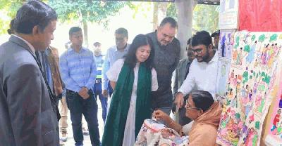 বাংলার ঐতিহ্যের টানে সোনারগাঁয়ে মার্কিন রাষ্ট্রদূত