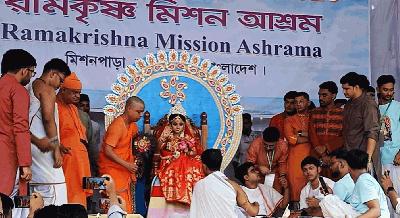 নারায়ণগঞ্জ রামকৃষ্ণ মিশনে কুমারী পূজা, দেবীরূপে পূজিত শ্রেয়সী