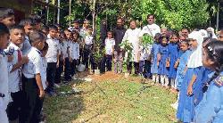 জলবায়ু পরিবর্তনের মোকাবেলায় বৃক্ষরোপণের বিকল্প নেই : গোলজার আহমদ হেলাল 