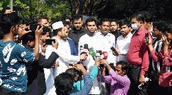 জুলাই গণ-অভ্যুত্থানের শহীদদের গণকবরের পরিচয় নিশ্চিতকরণ শুরু ৭ ডিসেম্বর : উপদেষ্টা আসিফ মাহমুদ